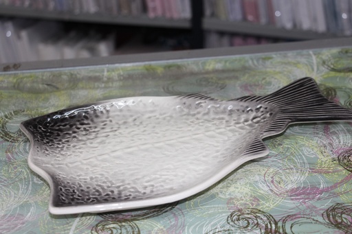 Travessa de Cerâmica em Formato de Peixe – Branco e Cinza